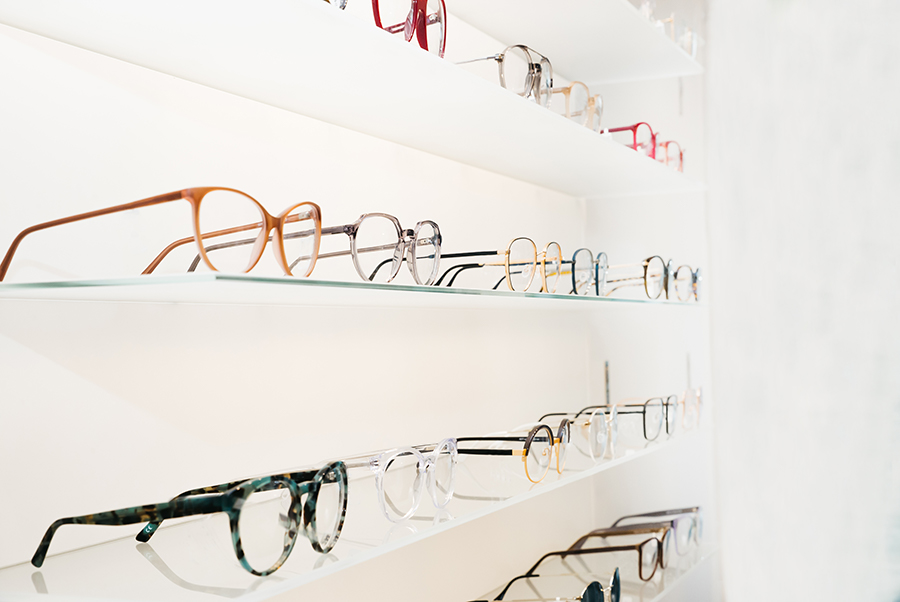 brillenkauf-jugendliche-zwischenwelt by Augensache Optiker Friedberg Brille Kontaktlinse