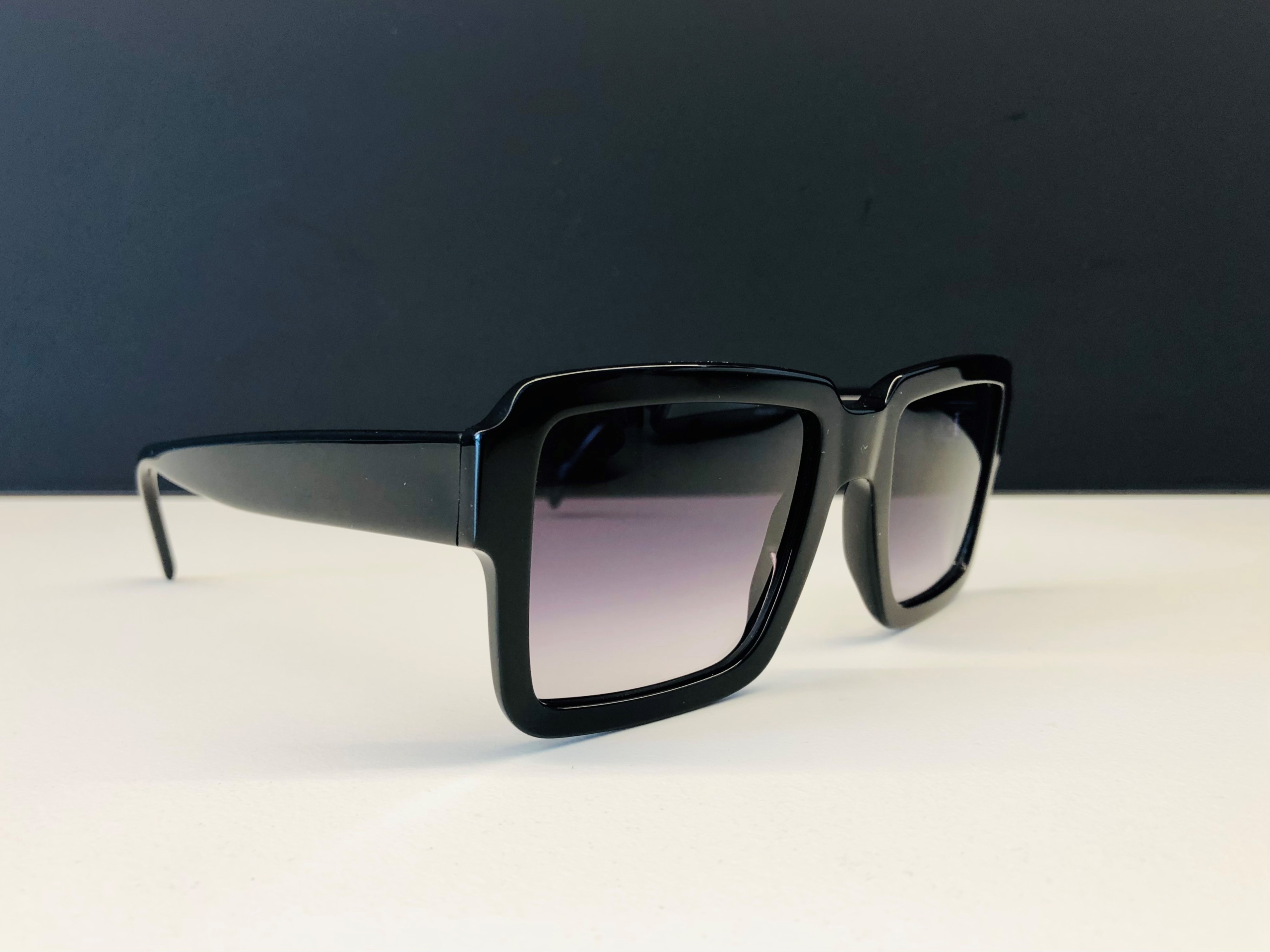 Sonnenbrillen Trends 2022-Statement-Augensache-Optiker-Friedberg-Augsburg-Brille-Sonnenbrille-Kontaktlinse