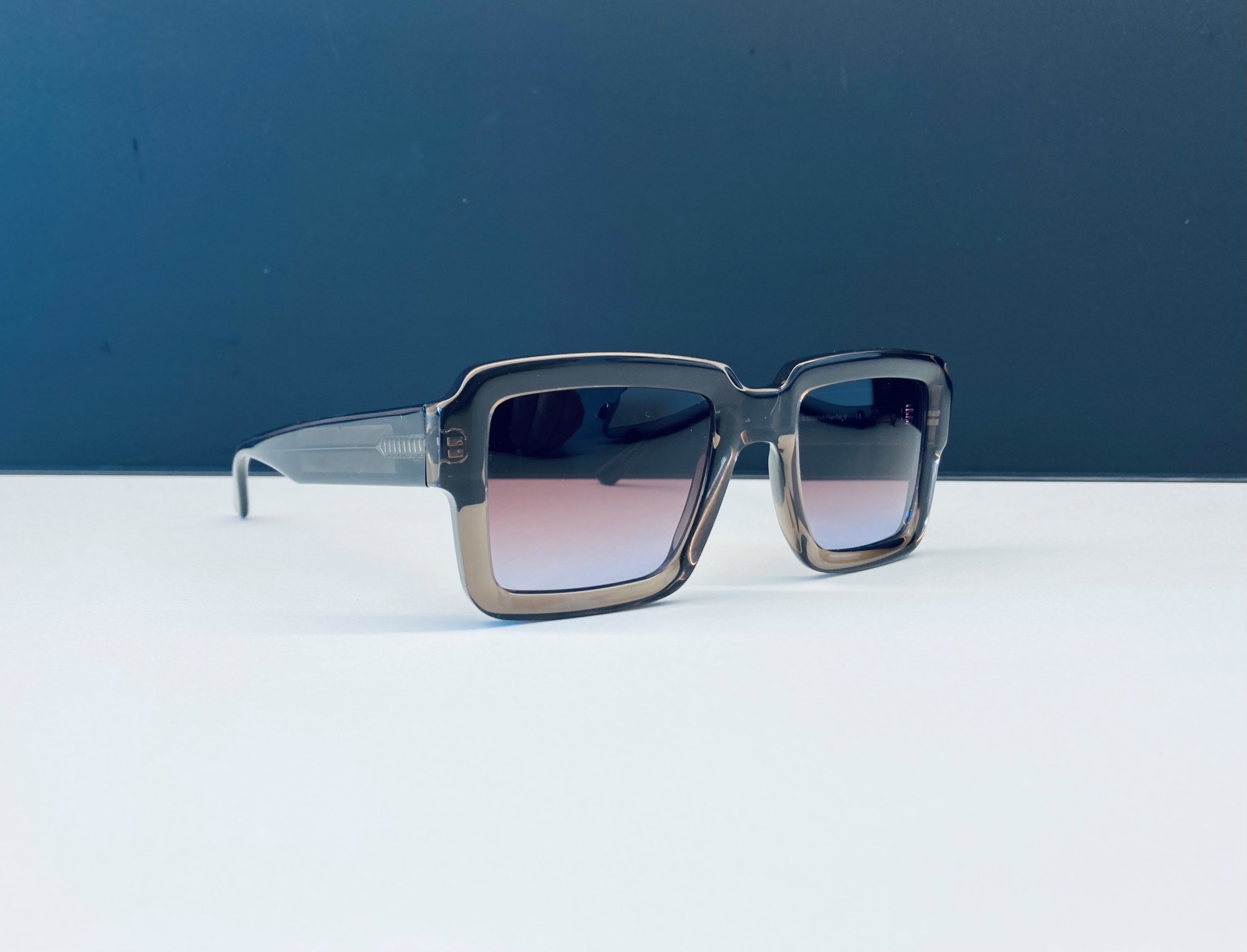Sonnenbrillen Trends 2023-Augensache-Optiker-Friedberg-Augsburg-Brille-Sonnenbrille-Kontaktlinse_5